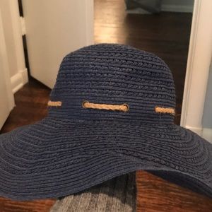 Ralph Lauren Blue is hat